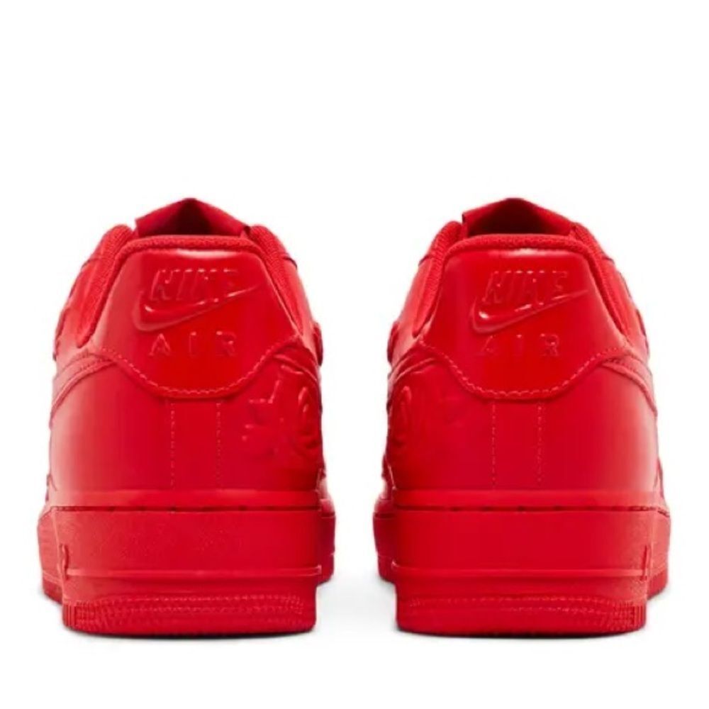 Brand New 2025 Nike Wmns Air Force 1 '07 'Red Roses' size 9.5 - Picture 2 of 3